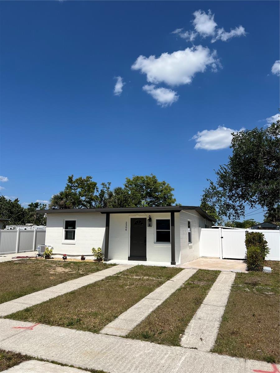 2304 EDNOR ST, PORT CHARLOTTE, FL, 33952