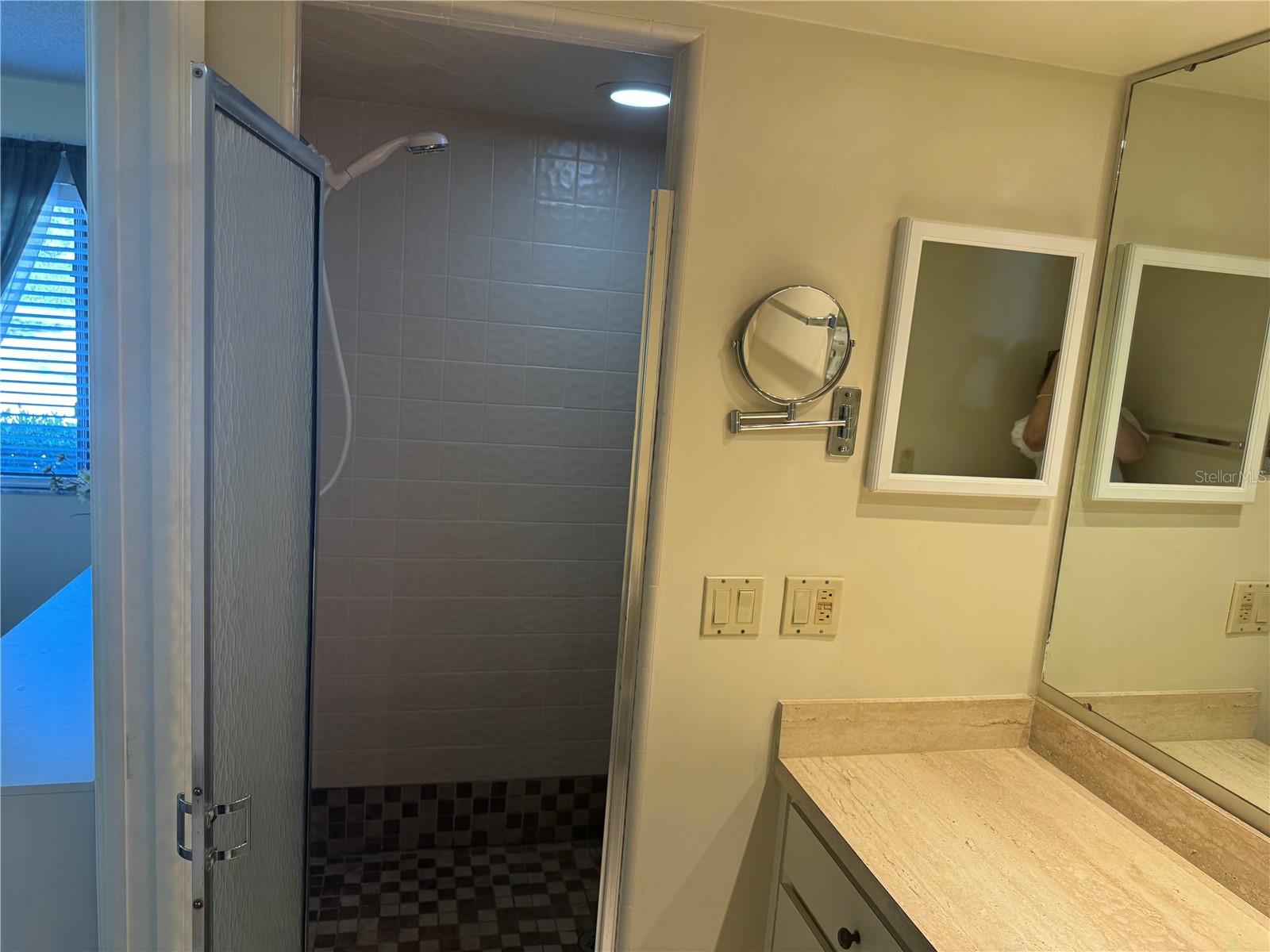 S5126059 Property Photo