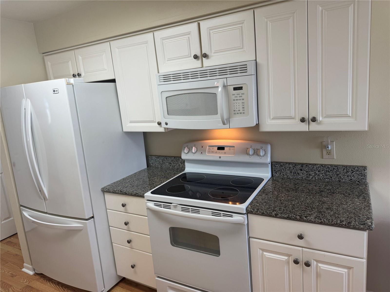 S5126059 Property Photo