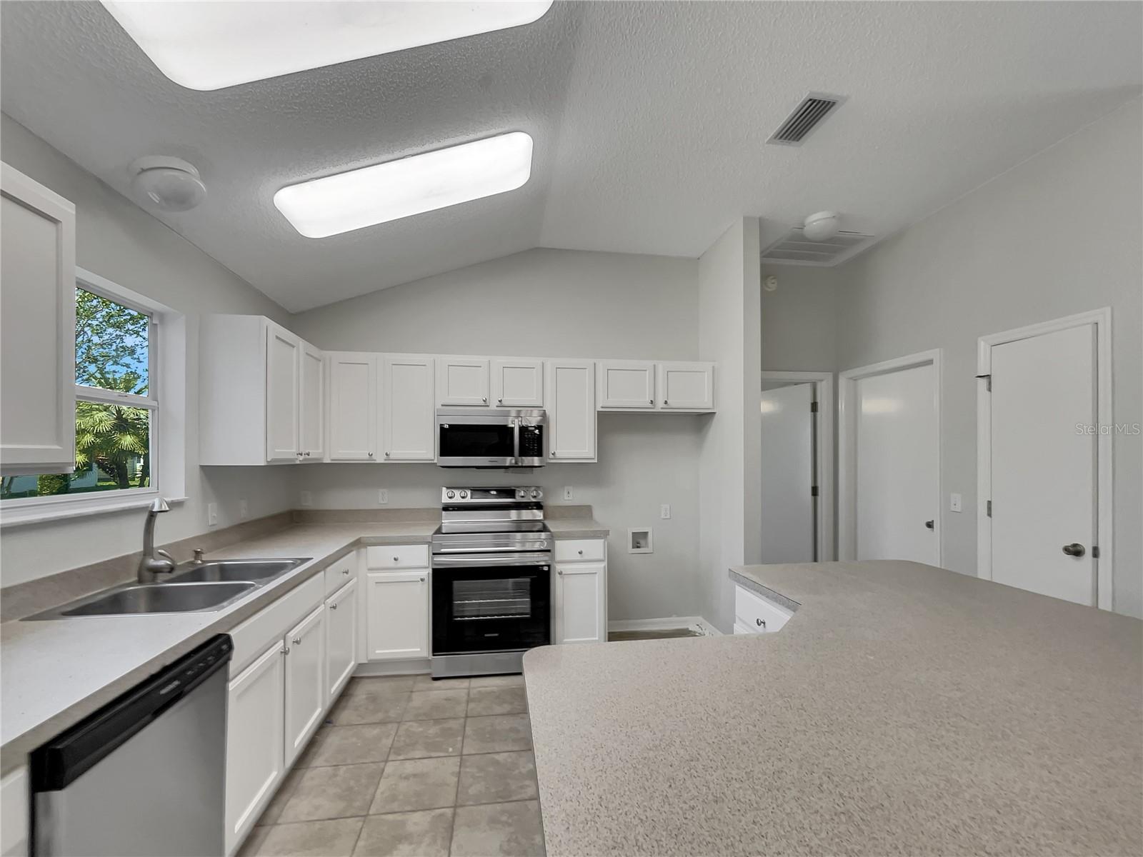 2708 LA POSADA DR, THE VILLAGES, FL, 32162