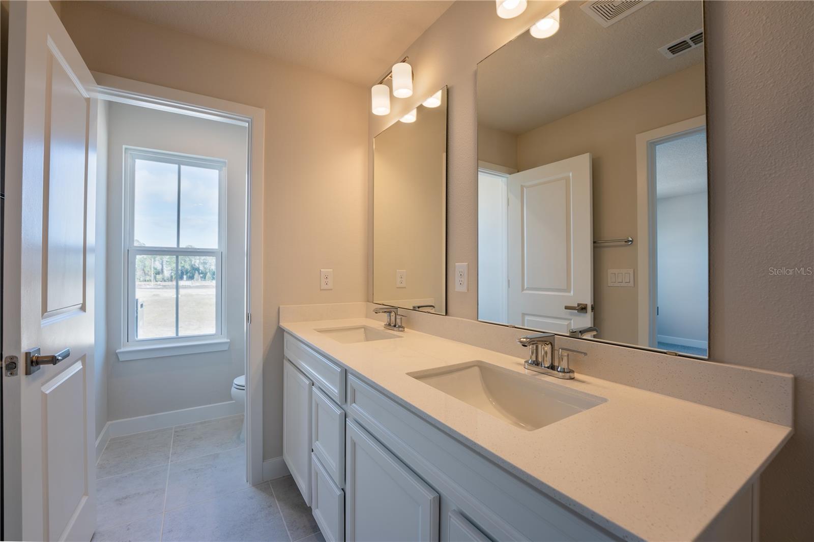 554 HIGHFALLS AVE, DEBARY, FL, 32713