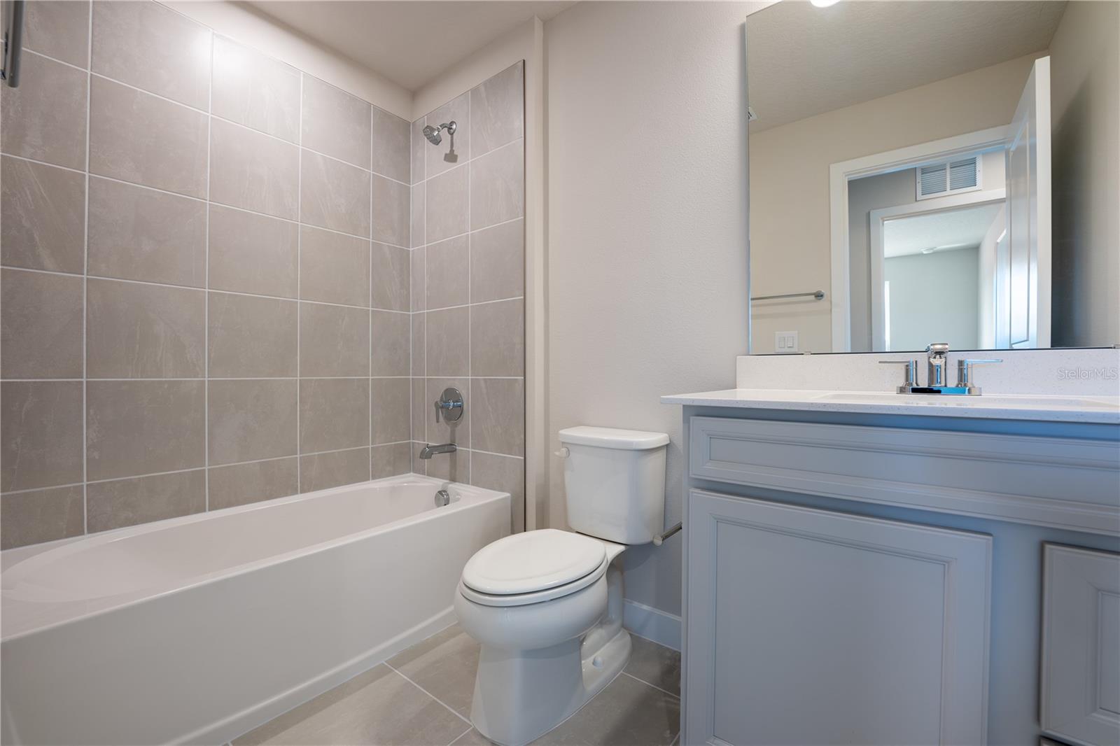 554 HIGHFALLS AVE, DEBARY, FL, 32713