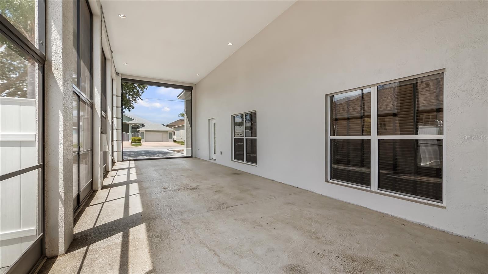 16608 W CITRUS PKWY, CLERMONT, FL, 34714