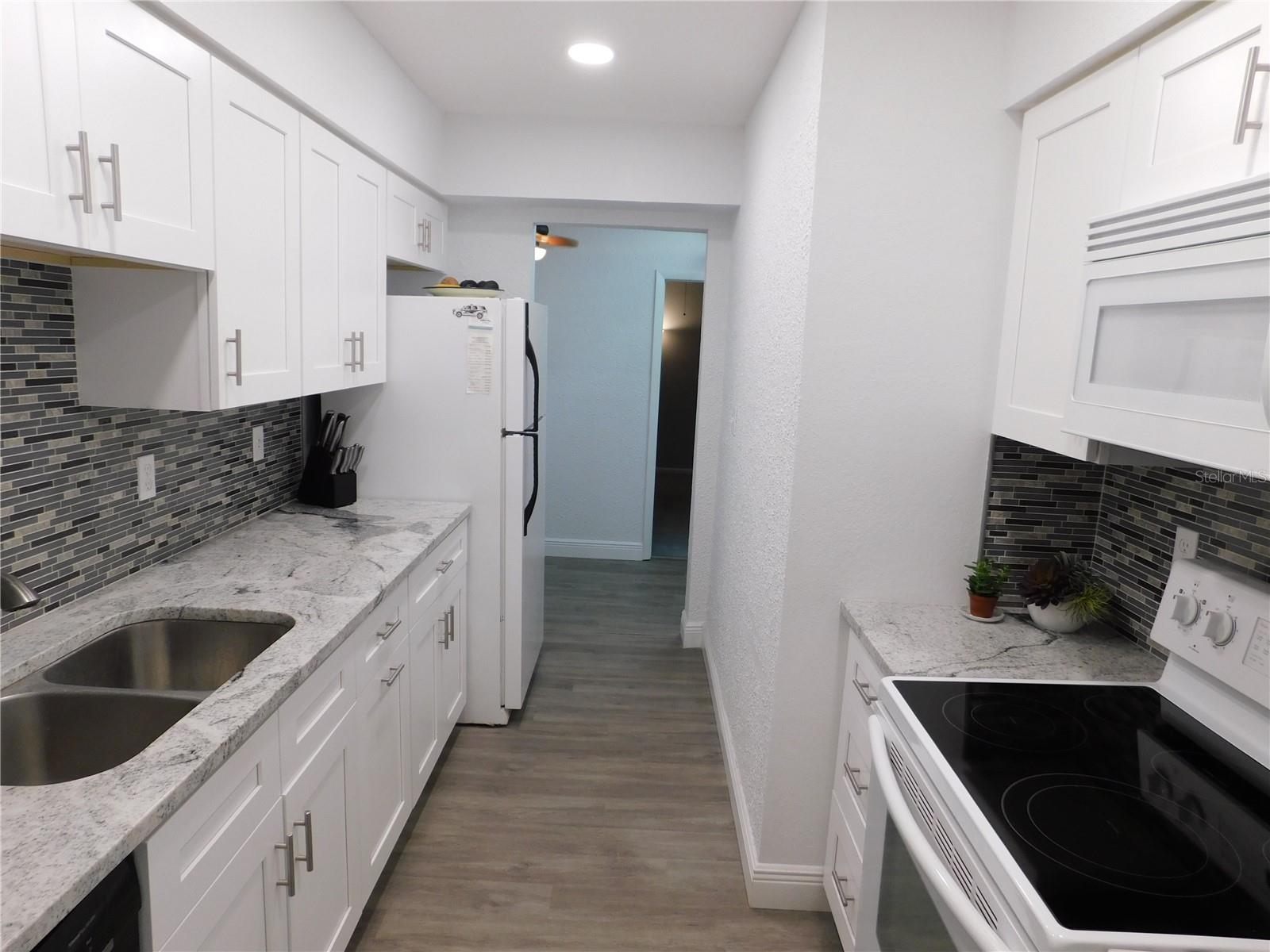 11838 WILDEFLOWER PL #11838, TEMPLE TERRACE, FL, 33617