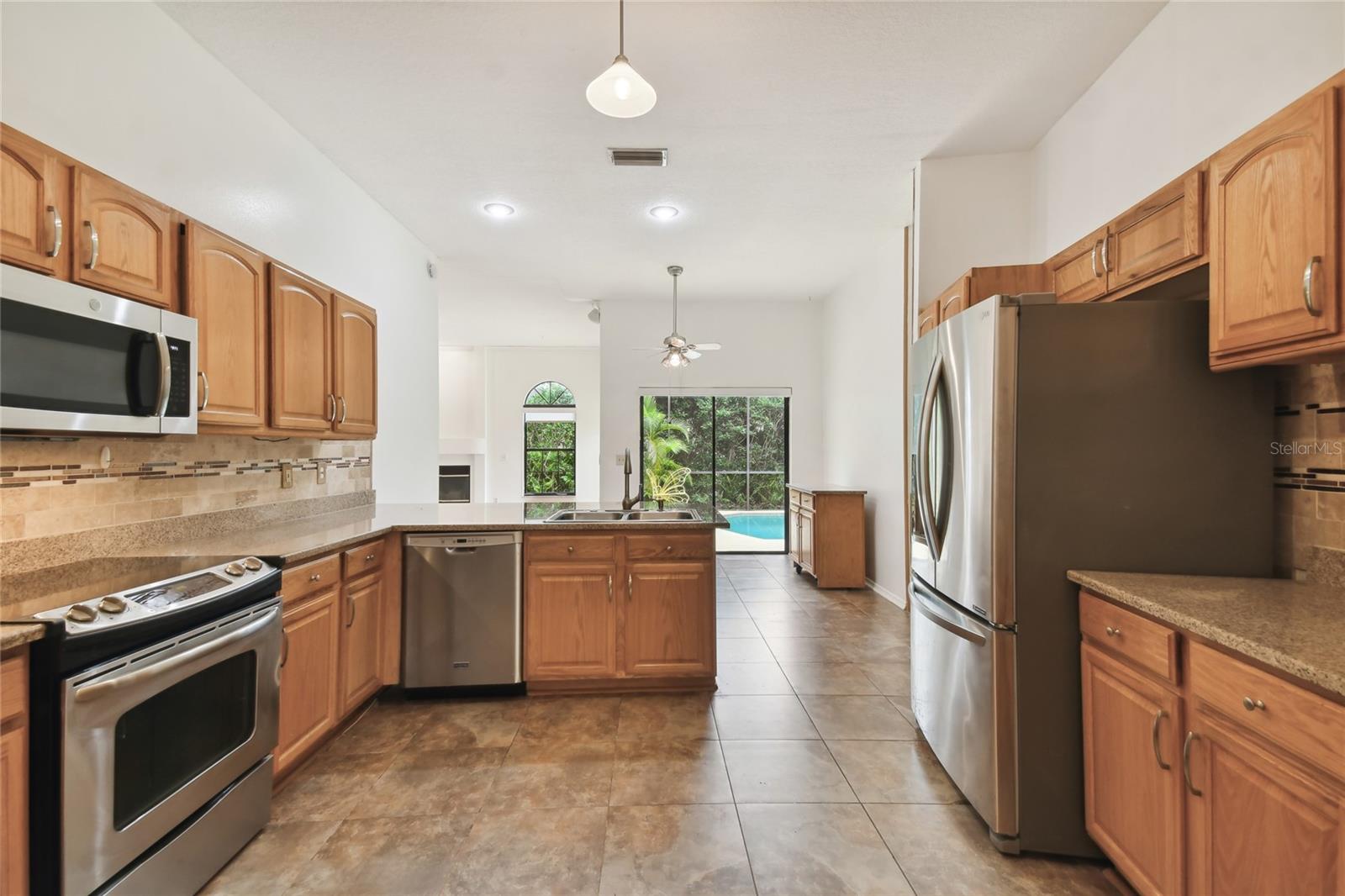 1831 STABLE TRL, PALM HARBOR, FL, 34685