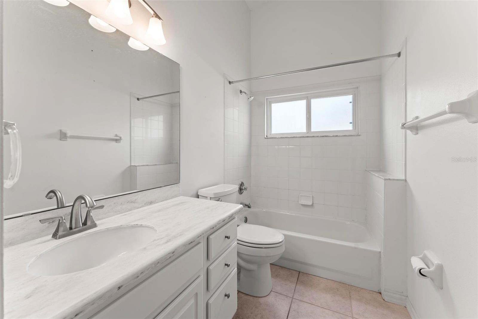 25316 CRESTWATER DR, LEESBURG, FL, 34748