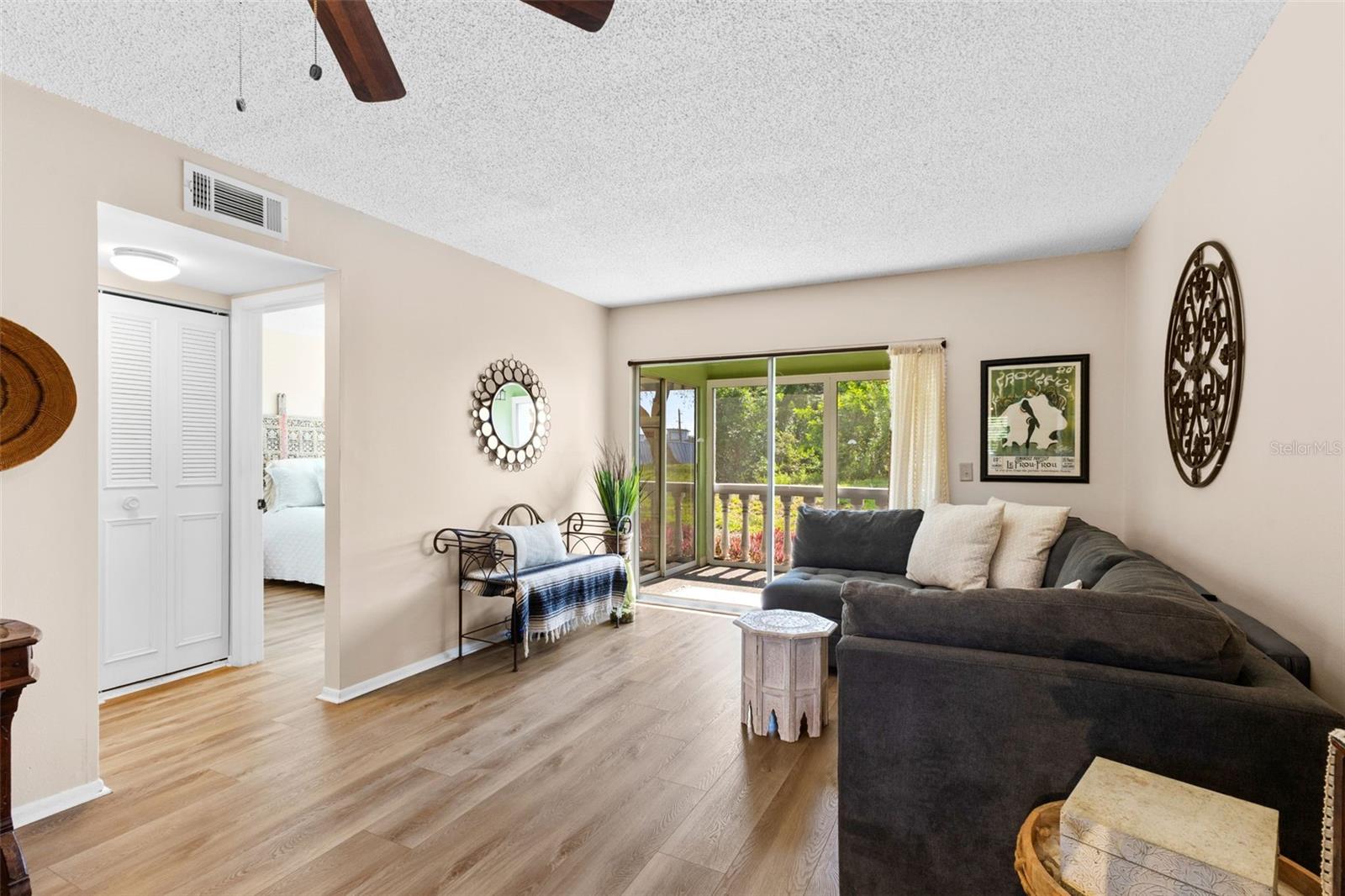 TB8381256 Property Photo