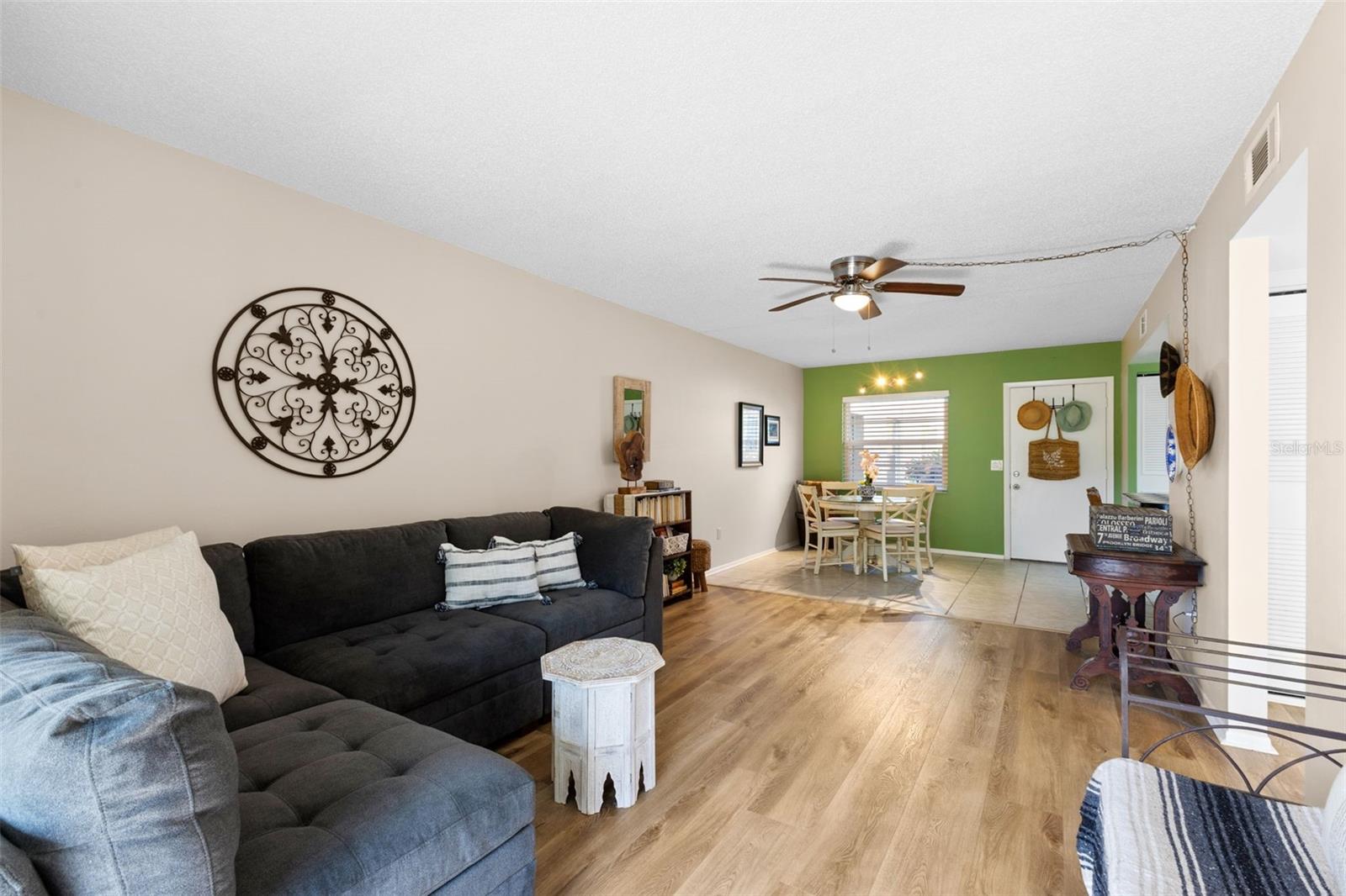 TB8381256 Property Photo