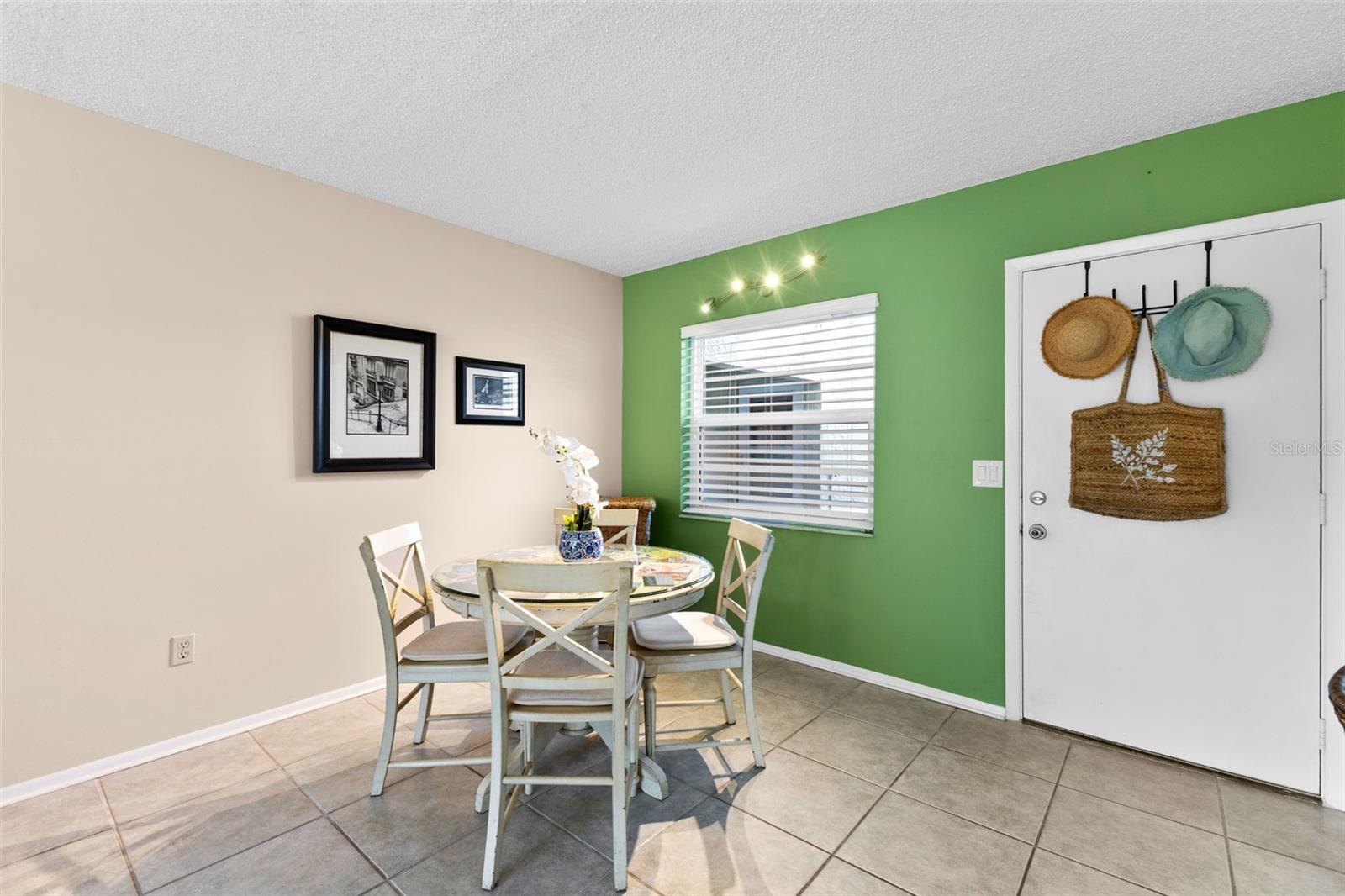 TB8381256 Property Photo