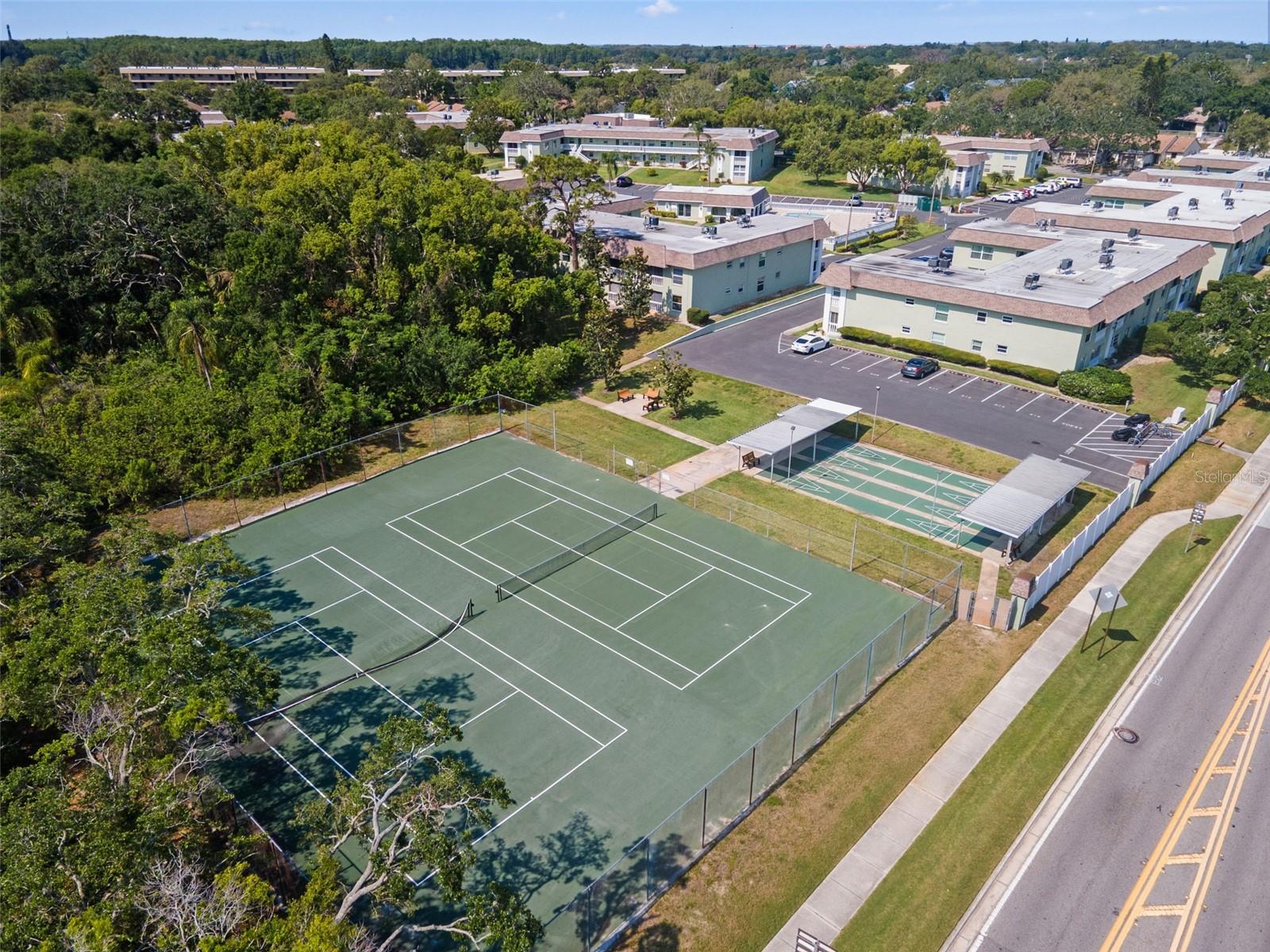 TB8381256 Property Photo