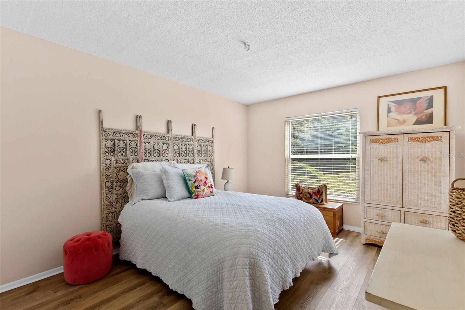 TB8381256 Property Photo