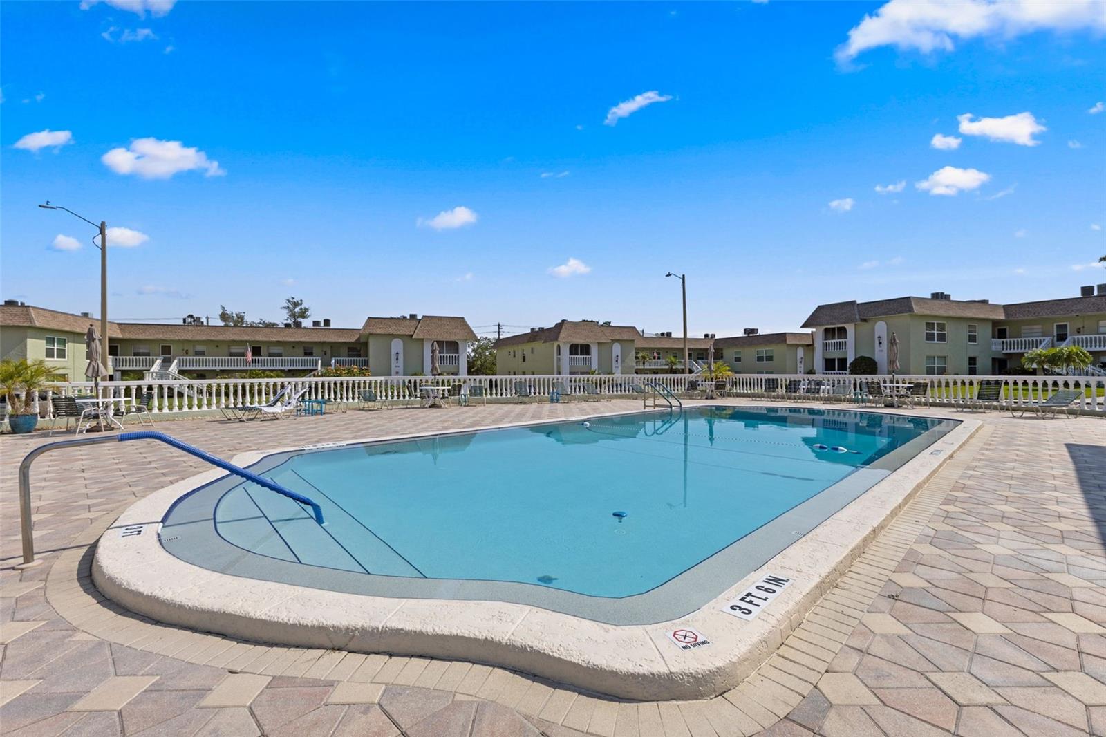 TB8381256 Property Photo