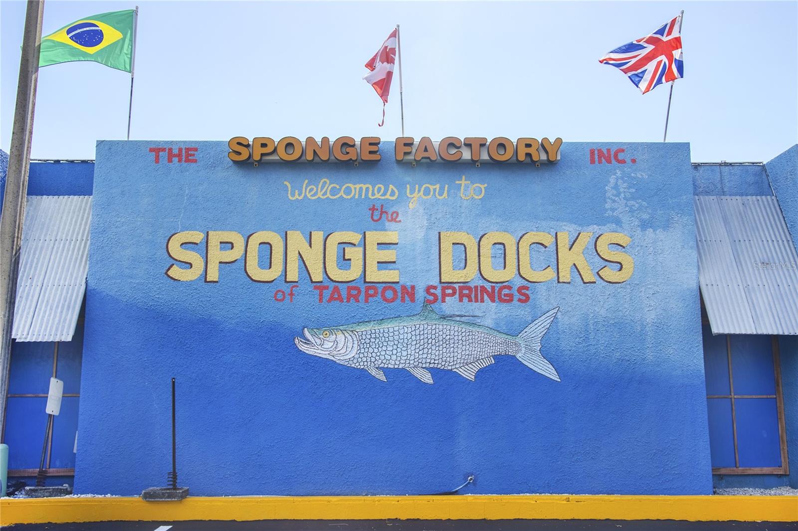 TB8381256 Property Photo