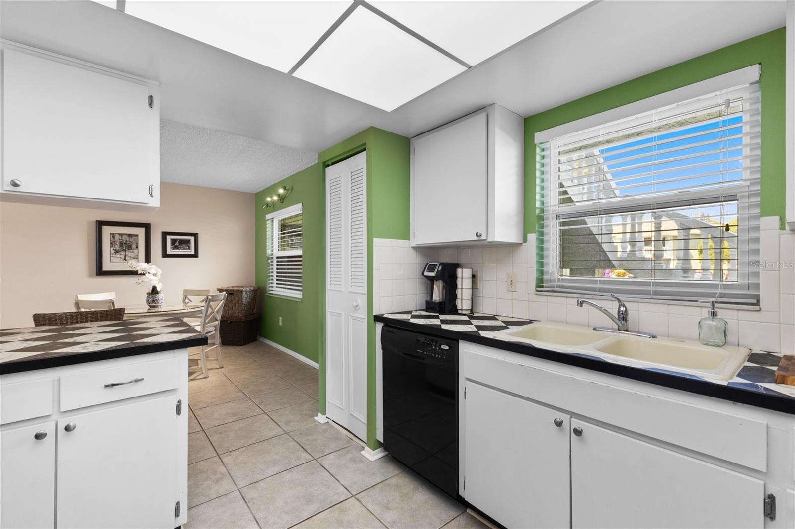 TB8381256 Property Photo