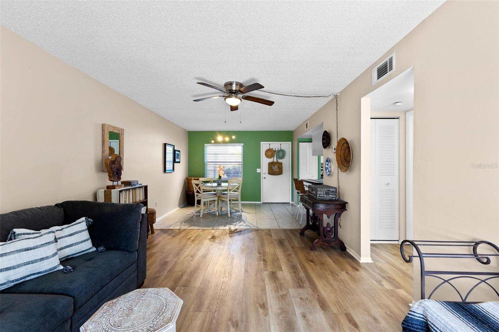 TB8381256 Property Photo