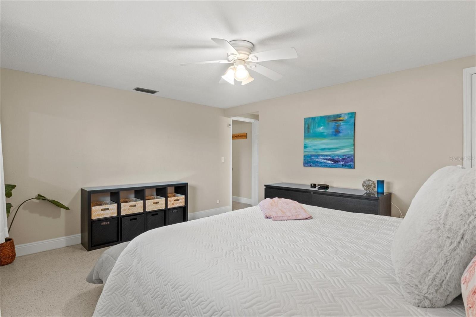 A4651157 Property Photo