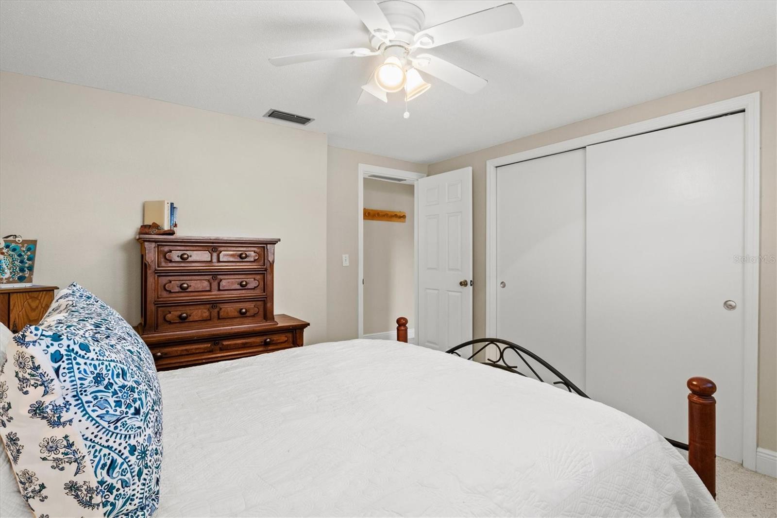 A4651157 Property Photo