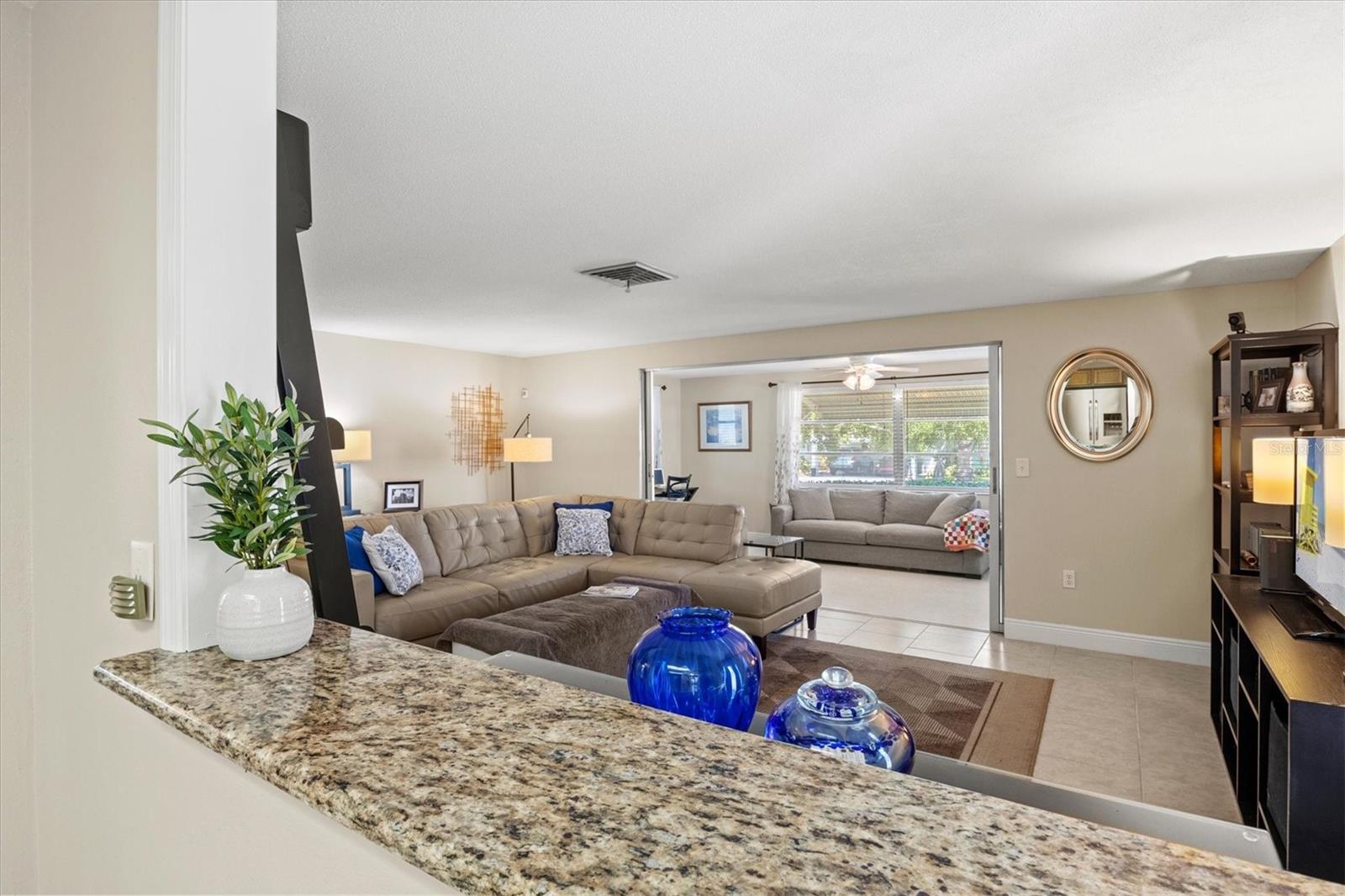 A4651157 Property Photo