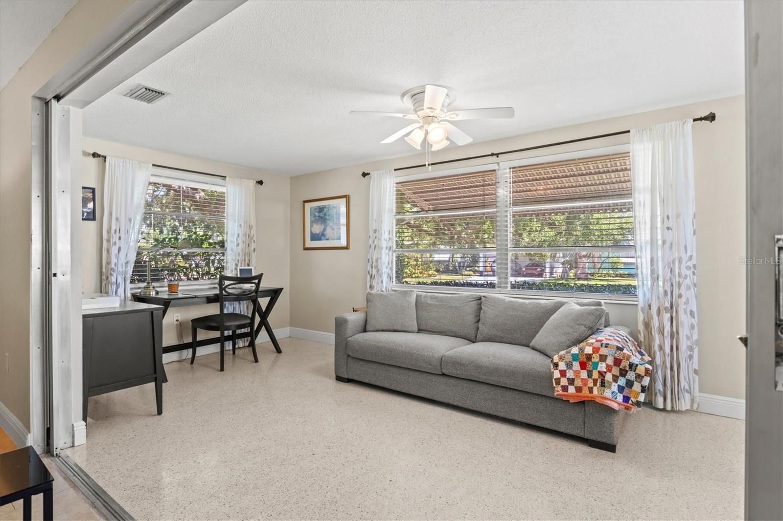 A4651157 Property Photo