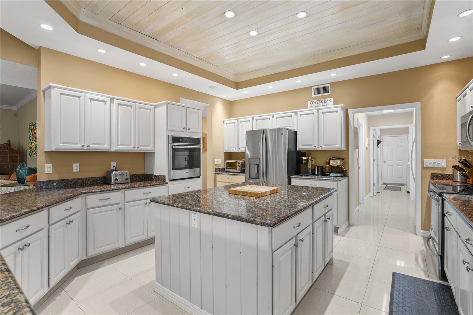 1750 ARABIAN LN, PALM HARBOR, FL, 34685