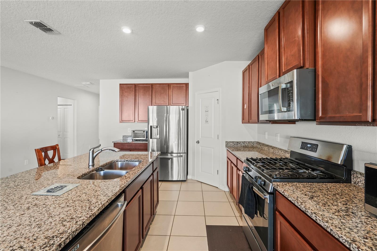 714 GOLDEN ELM DR, APOPKA, FL, 32703