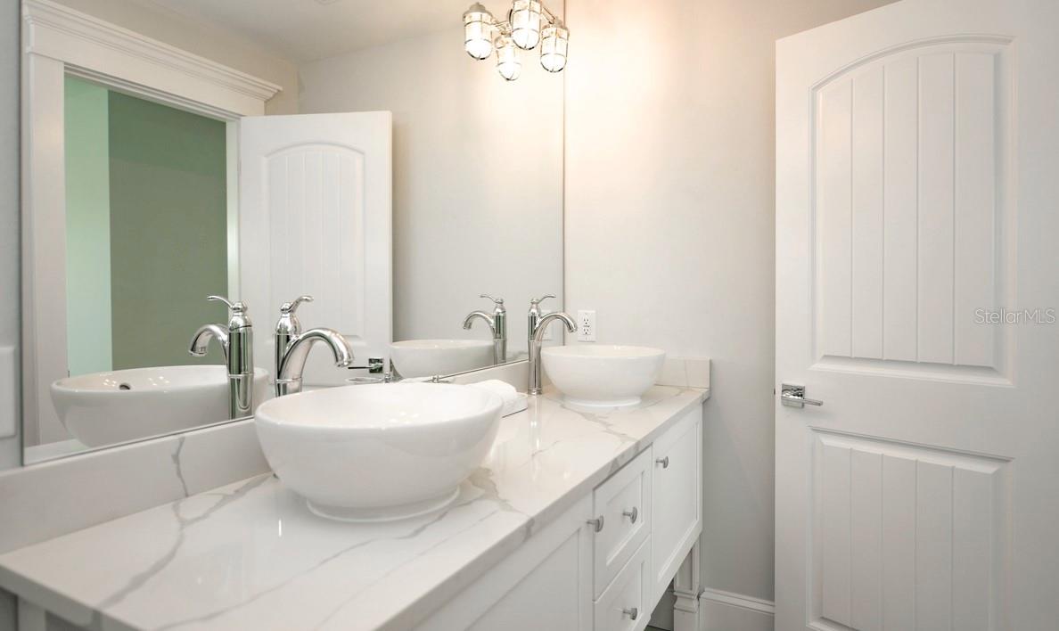 A4651200 Property Photo