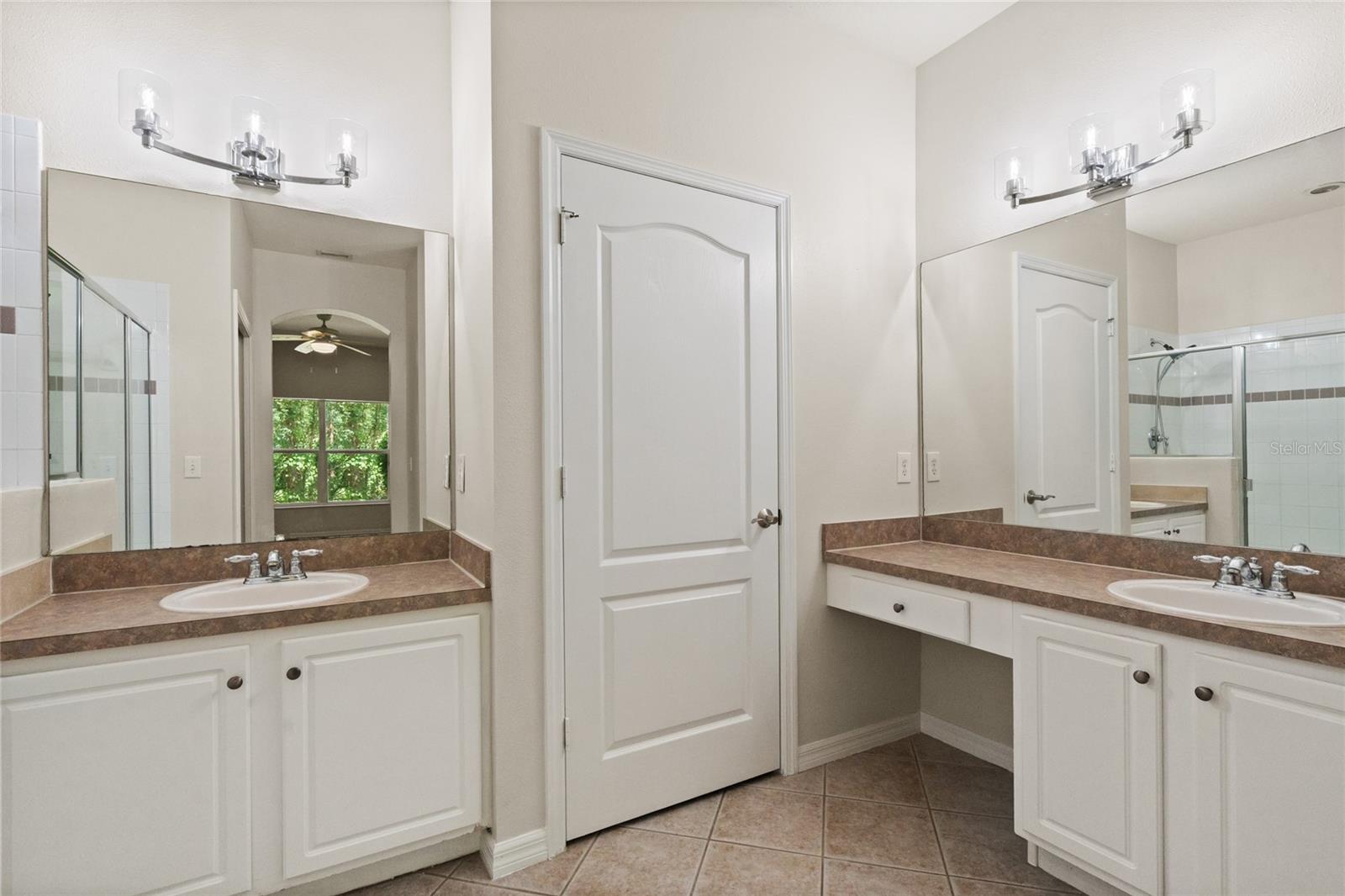 20221 VINTAGE OAKS PL, TAMPA, FL, 33647