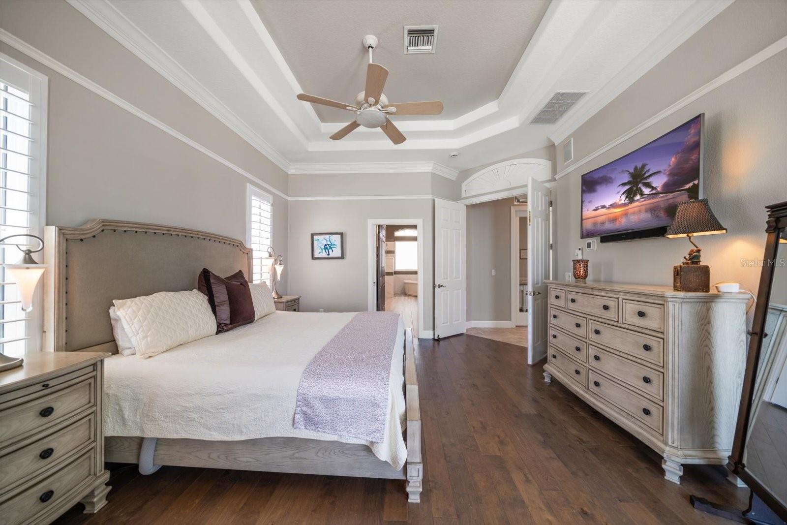 TB8381417 Property Photo