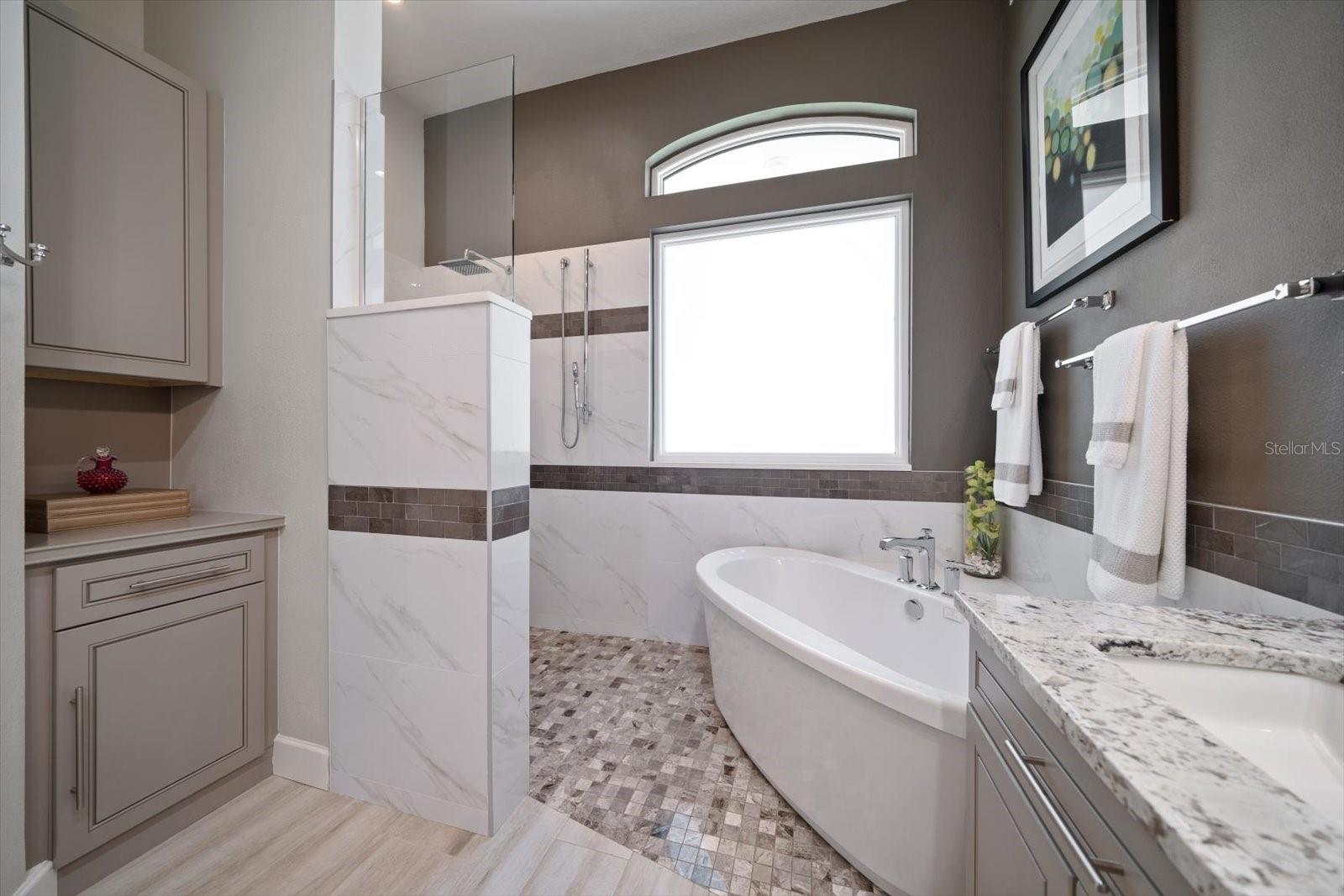 TB8381417 Property Photo