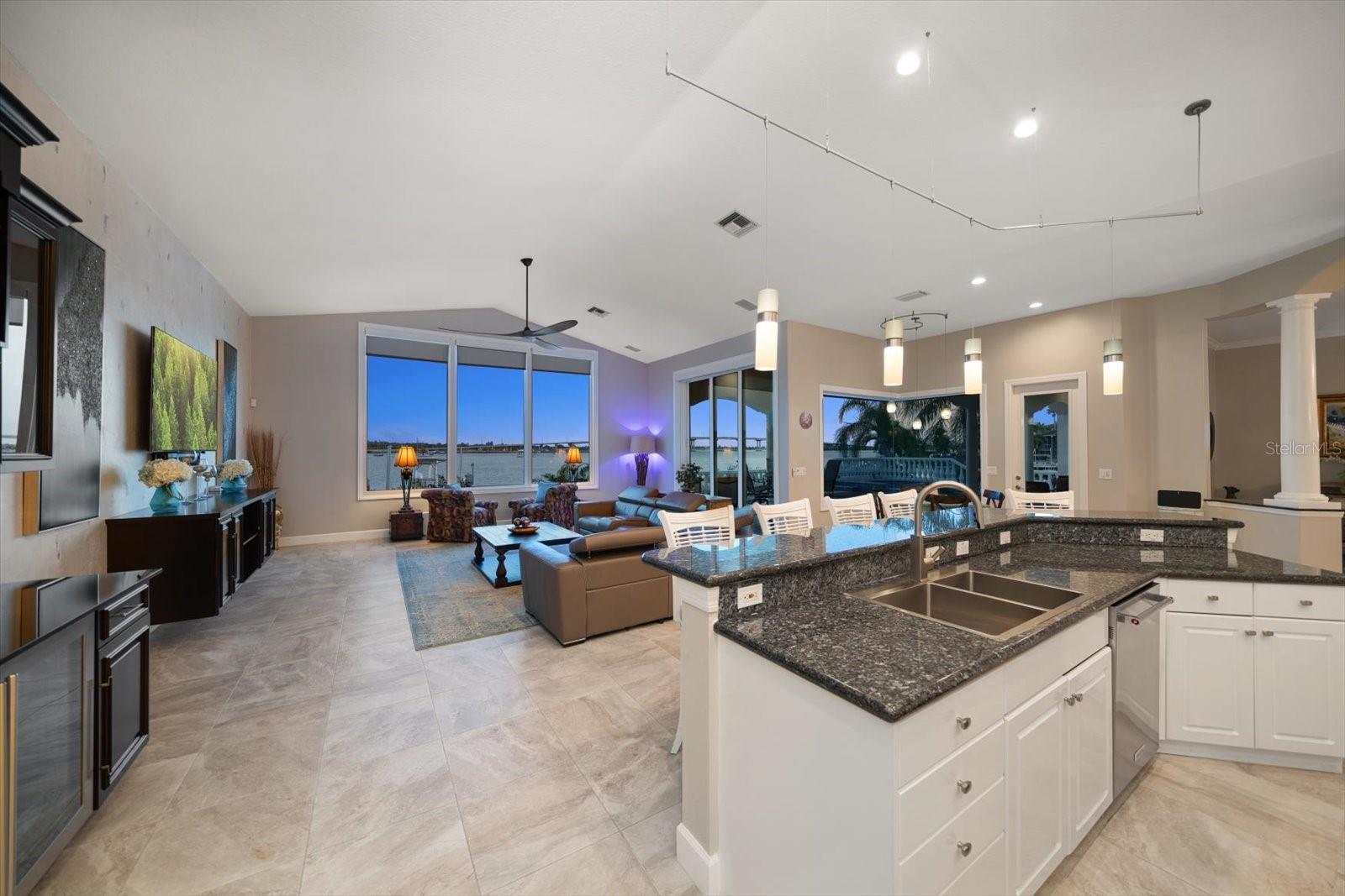 TB8381417 Property Photo