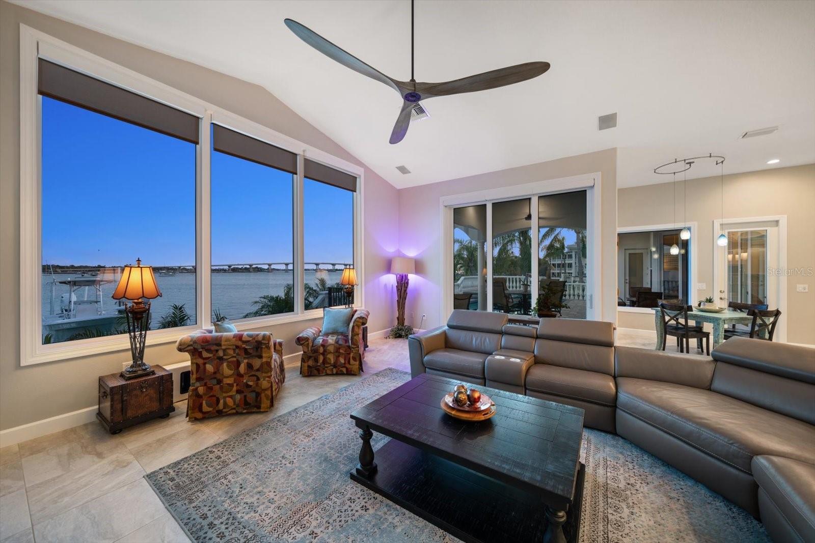 TB8381417 Property Photo