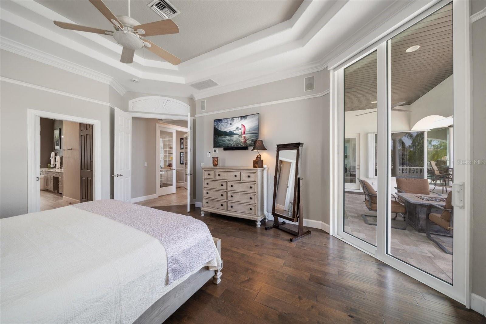 TB8381417 Property Photo