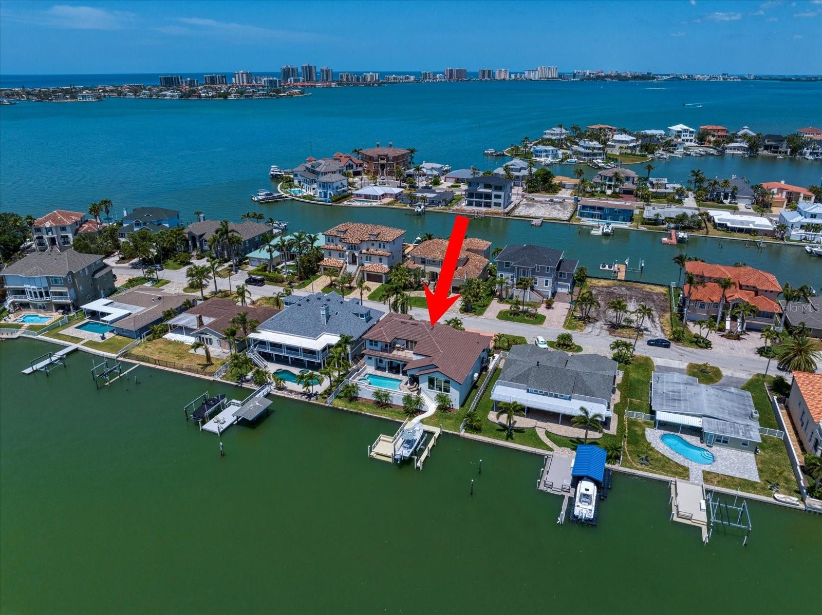 TB8381417 Property Photo