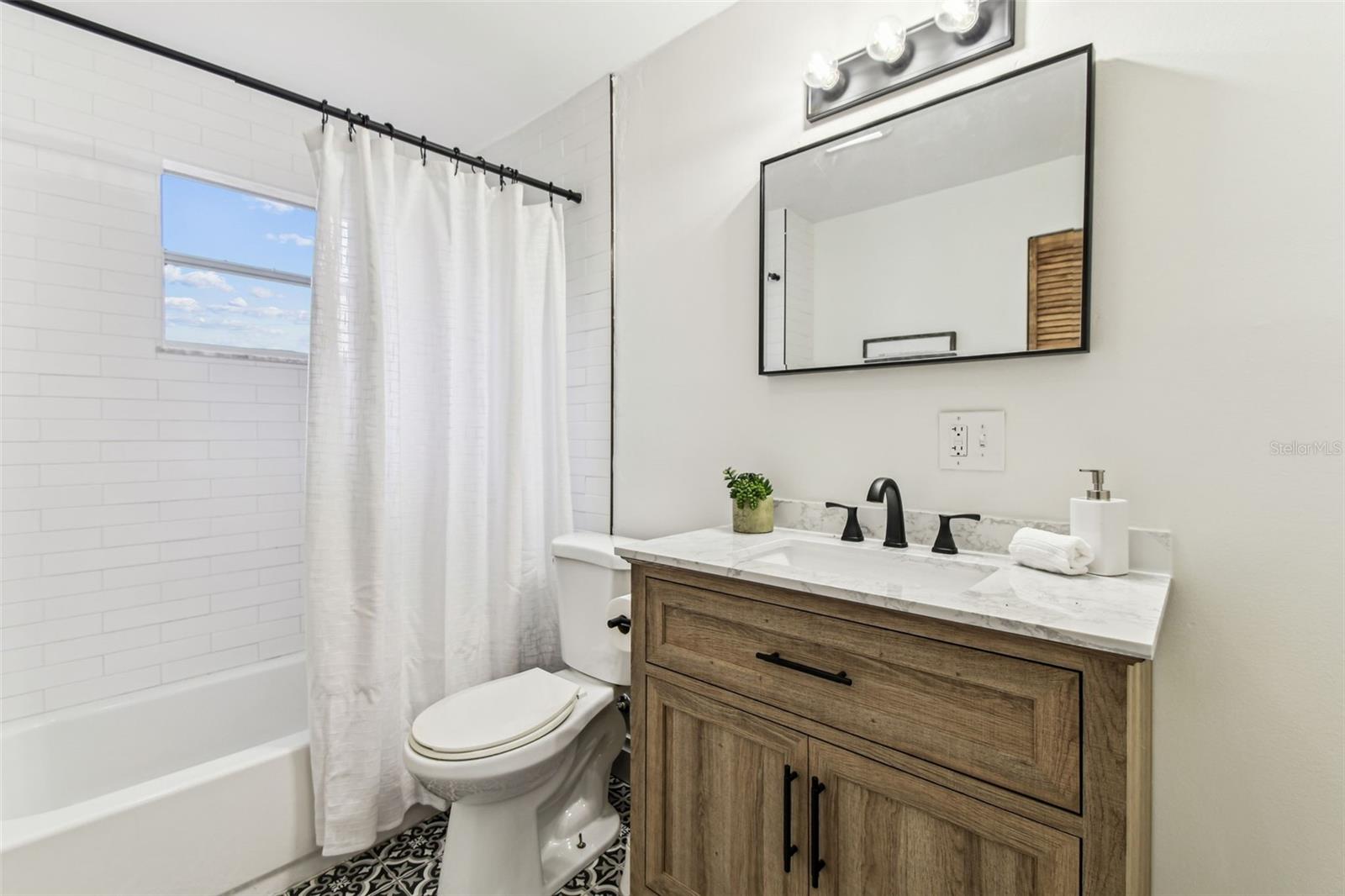 3806 N TAMPA ST, TAMPA, FL, 33603