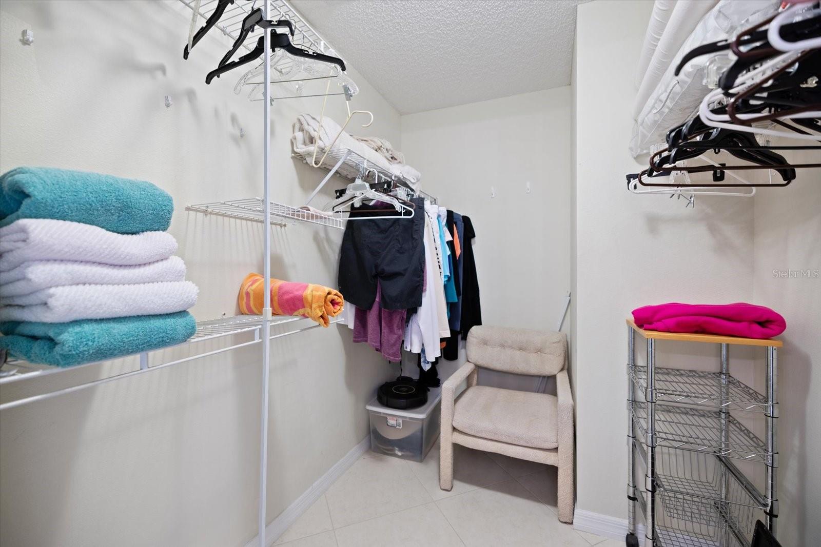 821 WATERSIDE DR #205, VENICE, FL, 34285