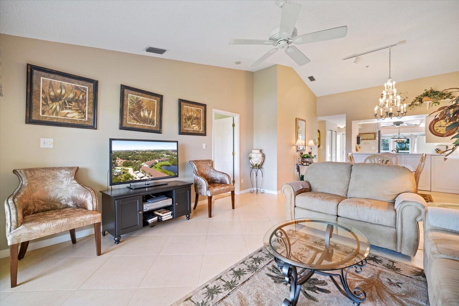 821 WATERSIDE DR #205, VENICE, FL, 34285