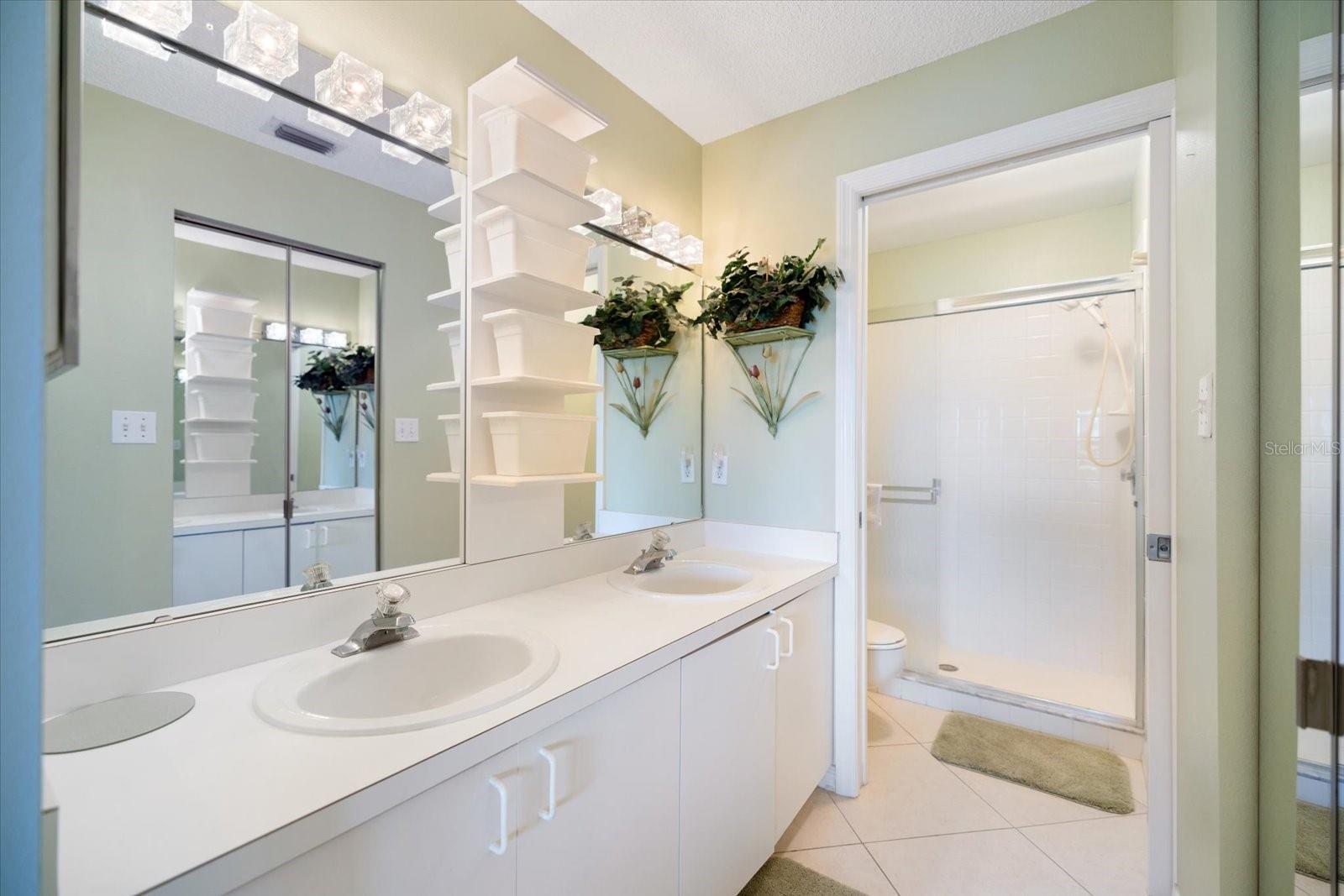 821 WATERSIDE DR #205, VENICE, FL, 34285