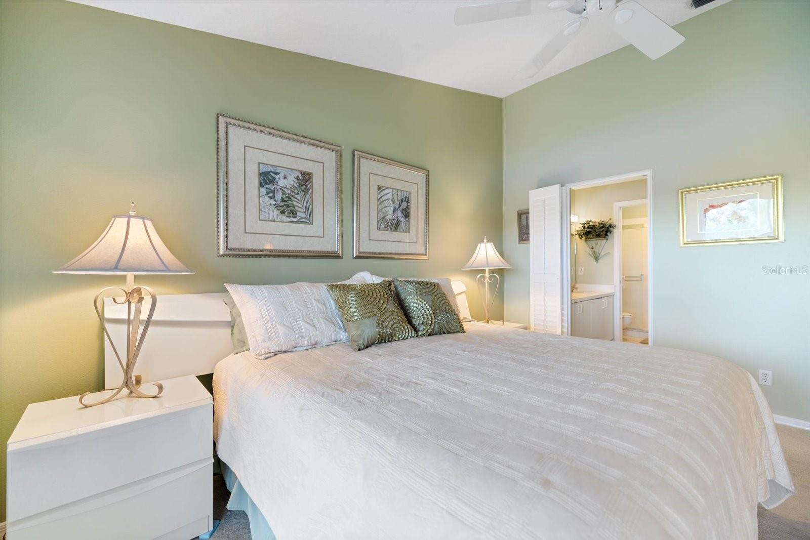 821 WATERSIDE DR #205, VENICE, FL, 34285