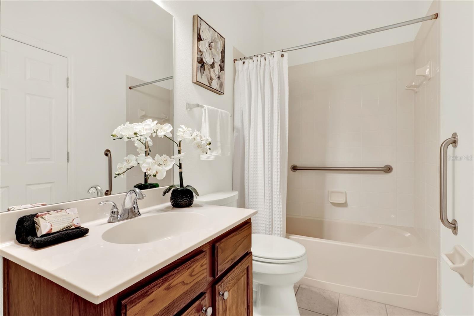 112 OVERTON GARDENS LANE, DELAND, FL, 32724