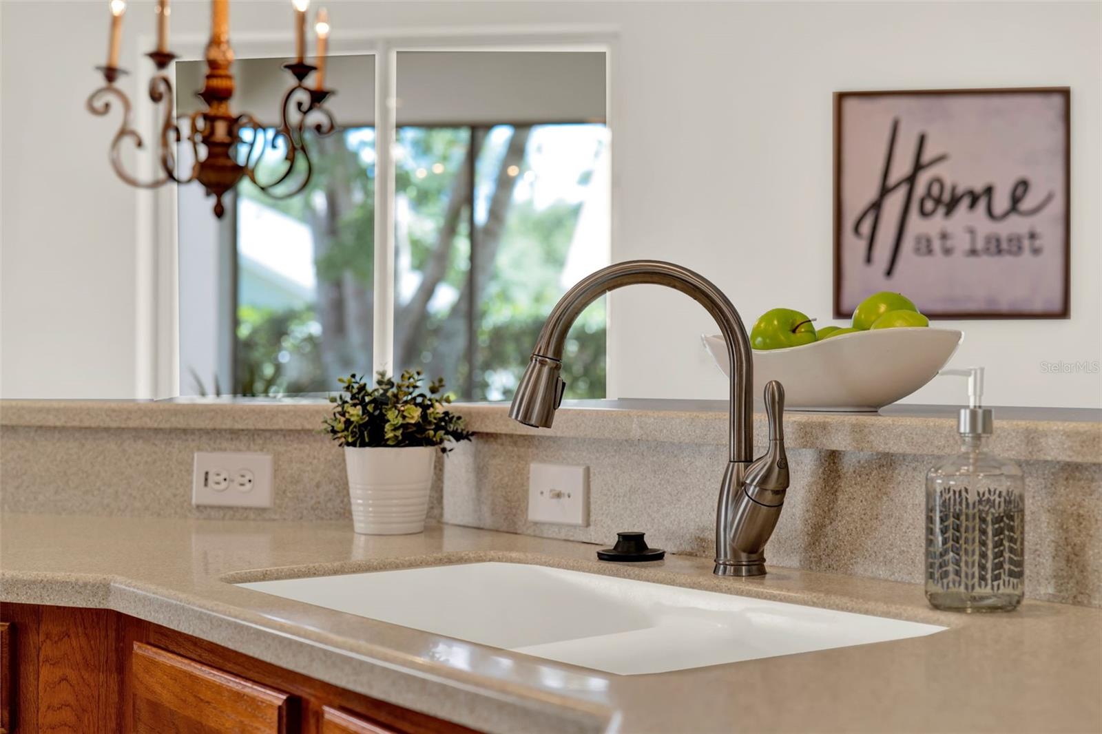 112 OVERTON GARDENS LANE, DELAND, FL, 32724