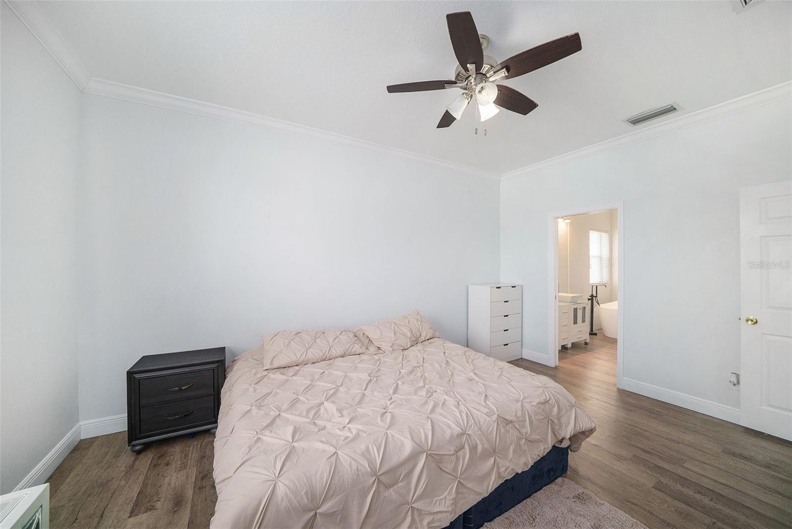 8407 HUNTERS FORK LOOP, RUSKIN, FL, 33573