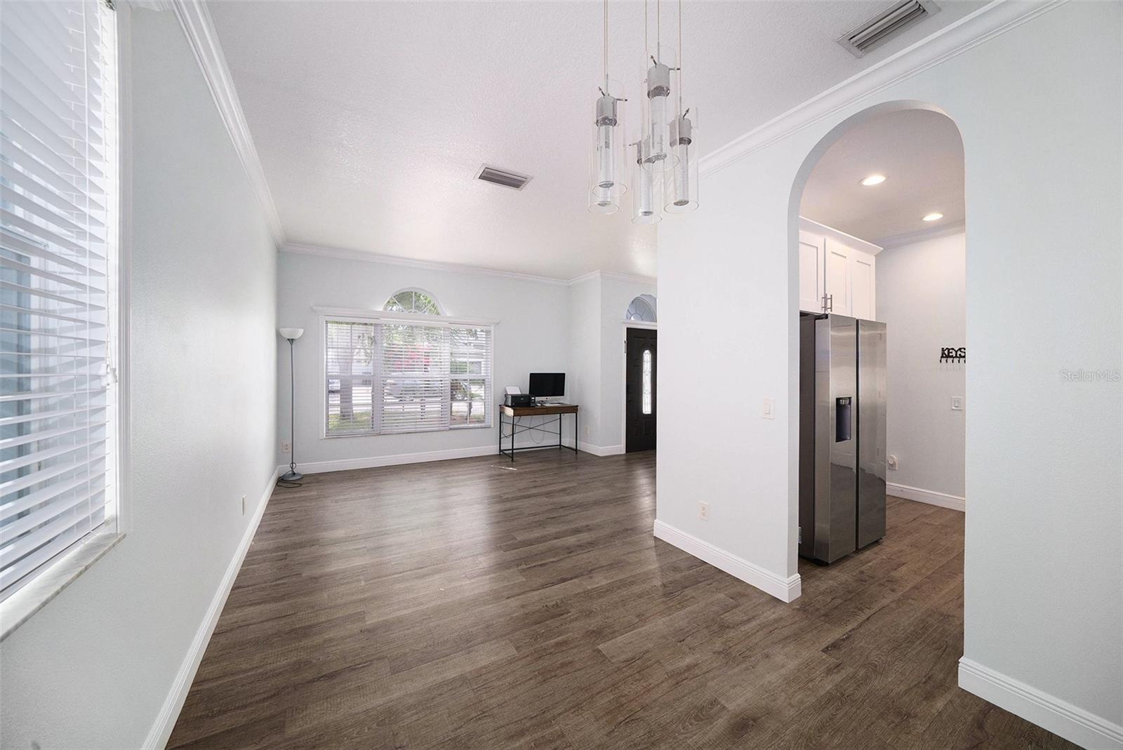 8407 HUNTERS FORK LOOP, RUSKIN, FL, 33573