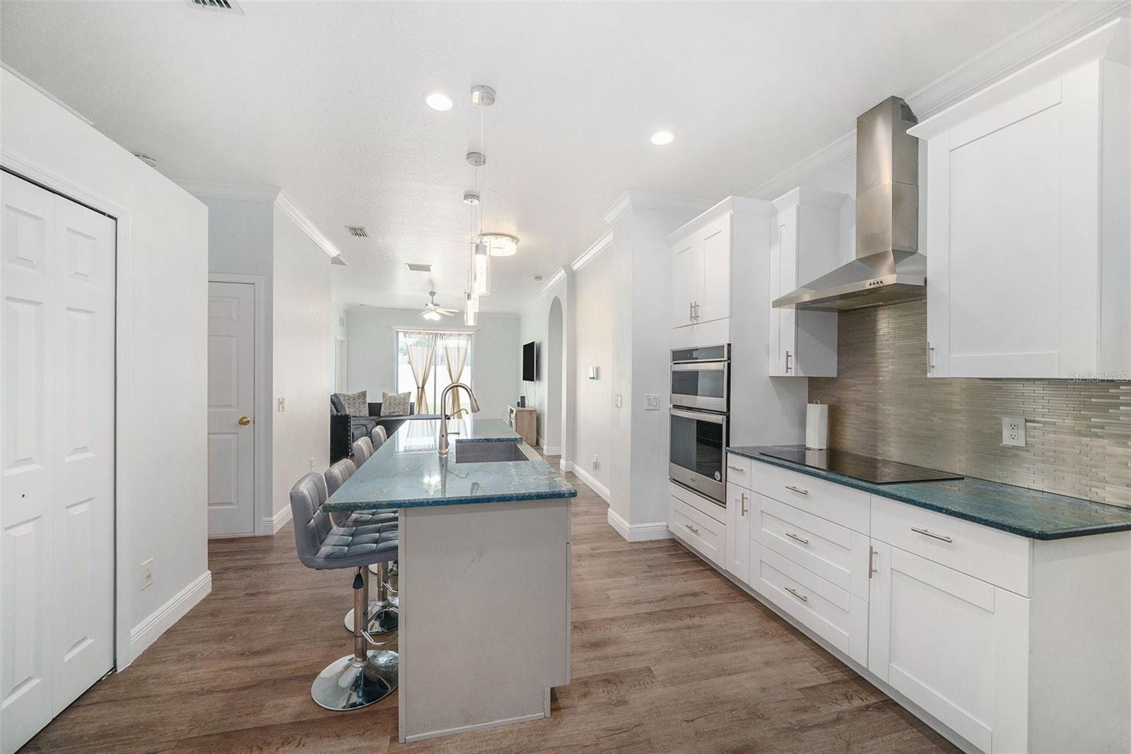 8407 HUNTERS FORK LOOP, RUSKIN, FL, 33573