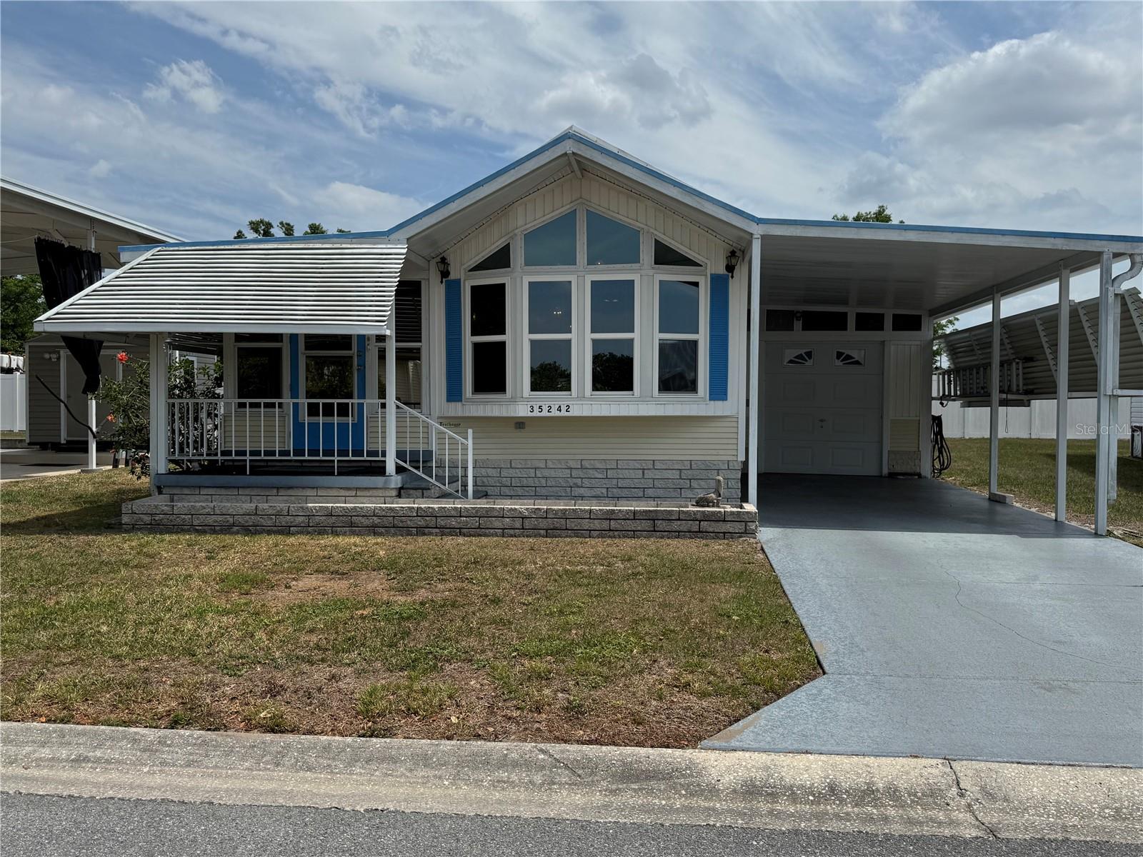 TB8381477 Property Photo