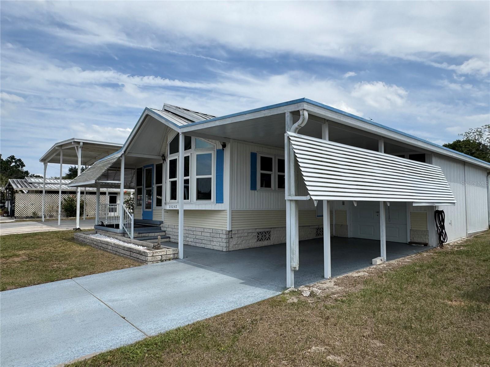 TB8381477 Property Photo