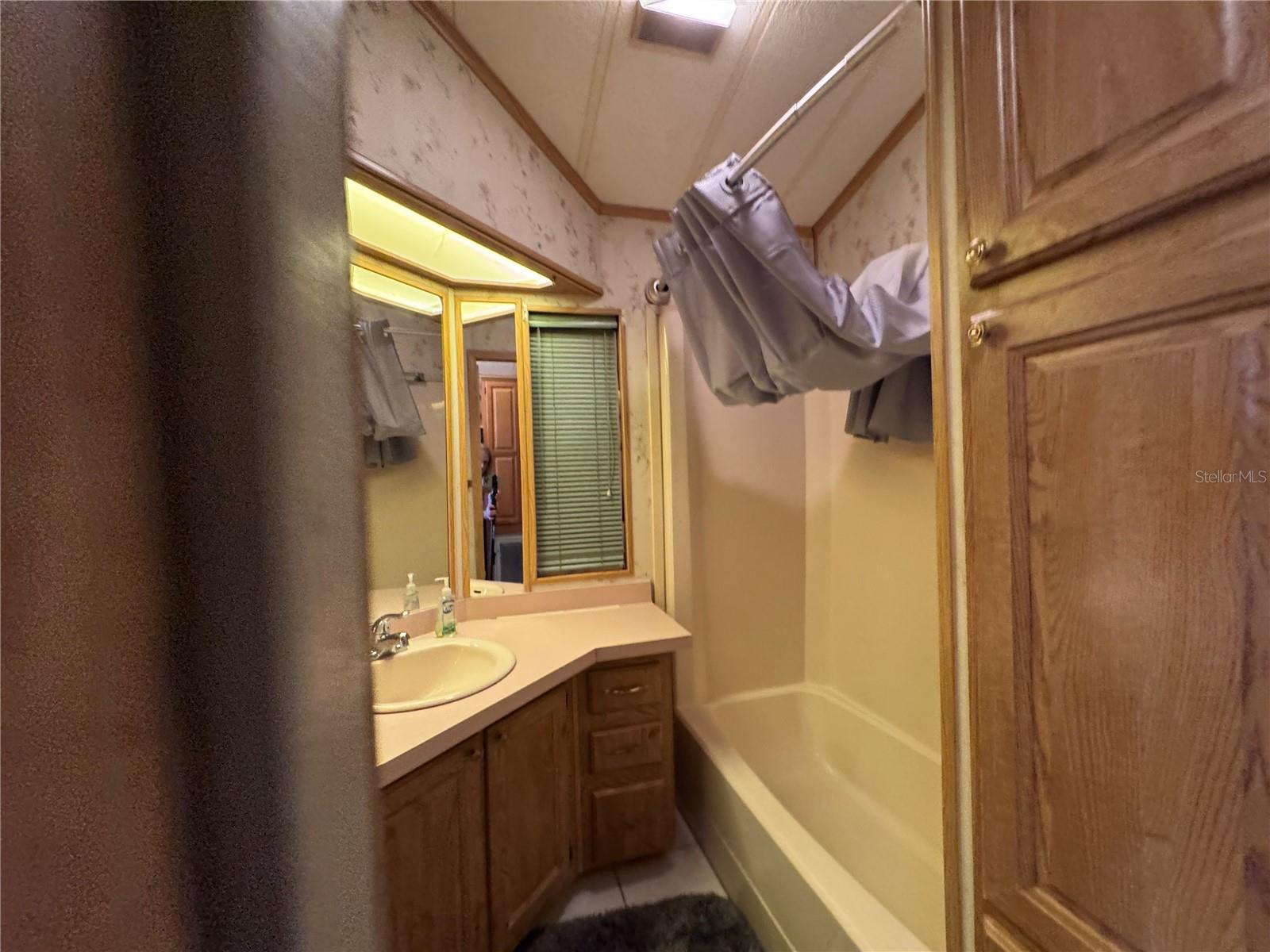 TB8381477 Property Photo