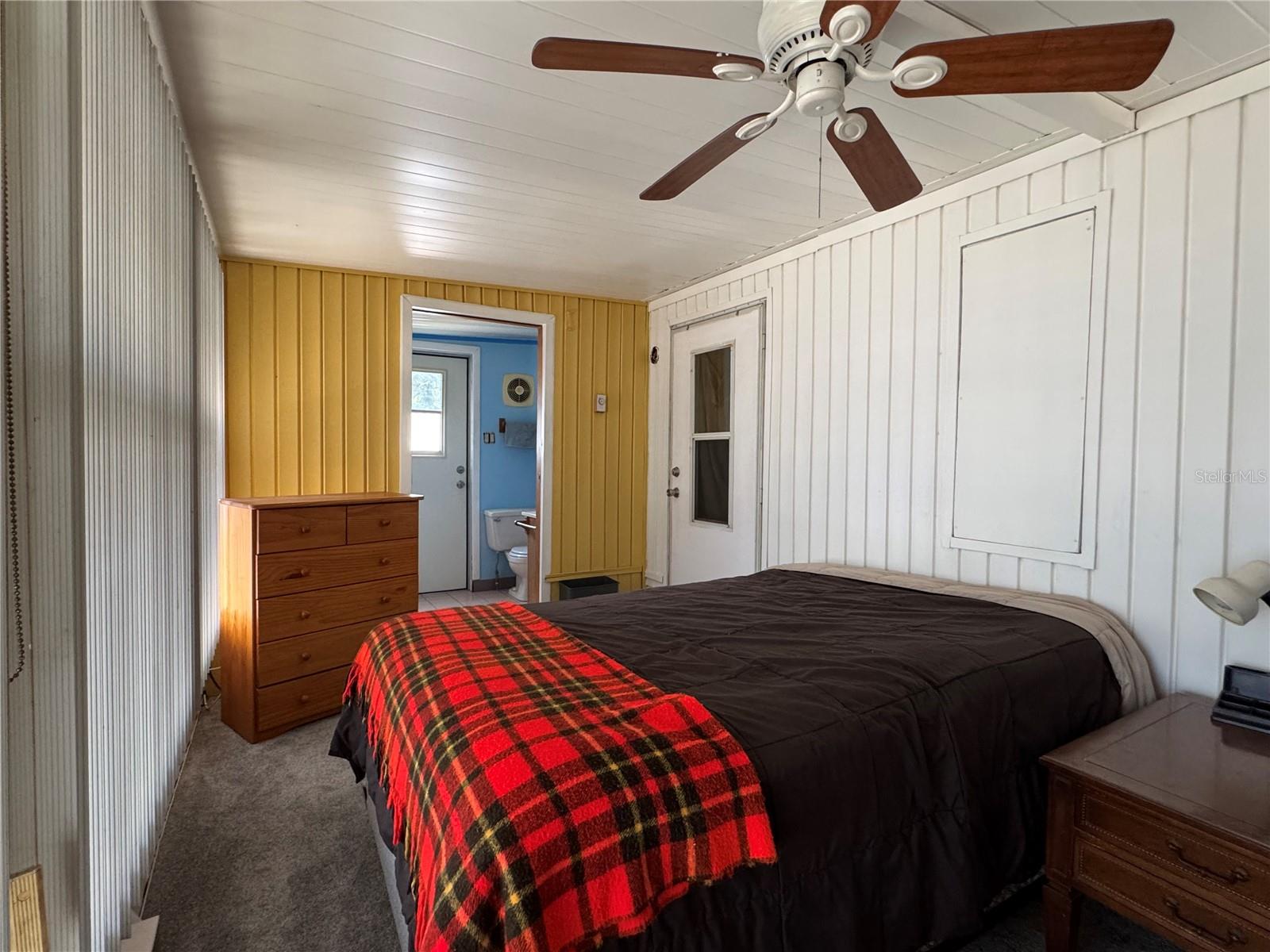 TB8381477 Property Photo