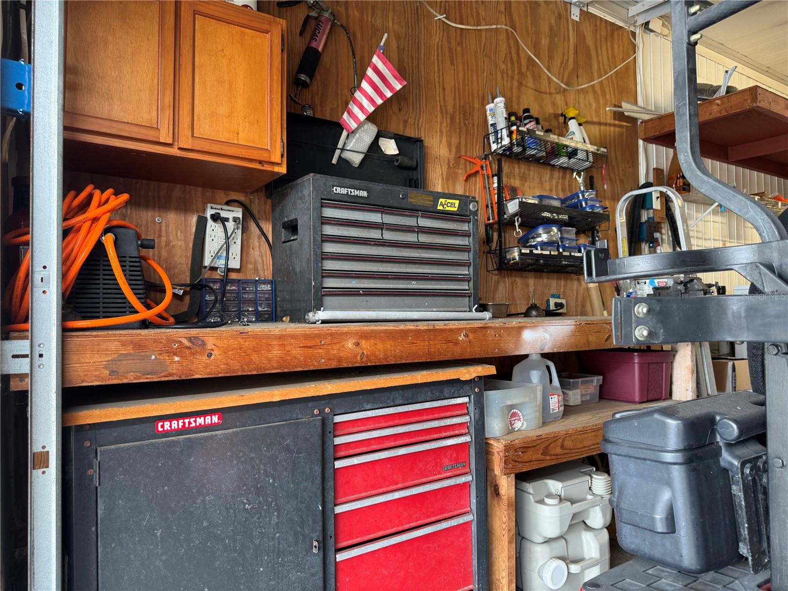 TB8381477 Property Photo