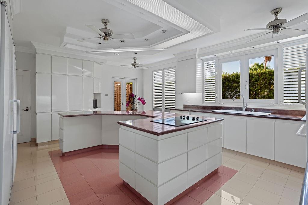 PR9113373 Property Photo