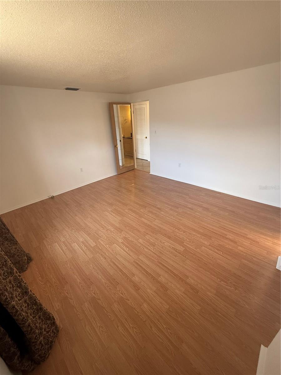 635 W TARPON BLVD NW, PORT CHARLOTTE, FL, 33952